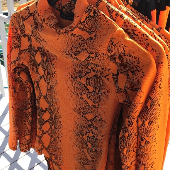 Python orange bodysuit - Picture 2 of 3